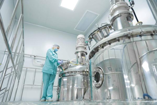 How Cross Hire Achieve  Humidity Control In Pharma Processing Facilities With Rental Dehumidifiers